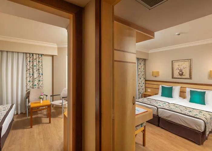 Side Sun מלון מנבגט