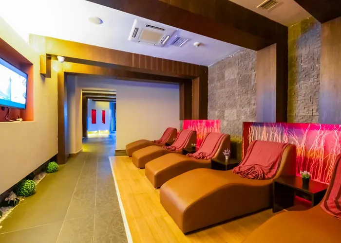 Side Sun מלון מנבגט