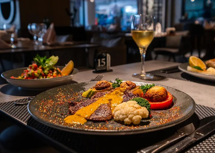 Side Sun 4* מנבגט